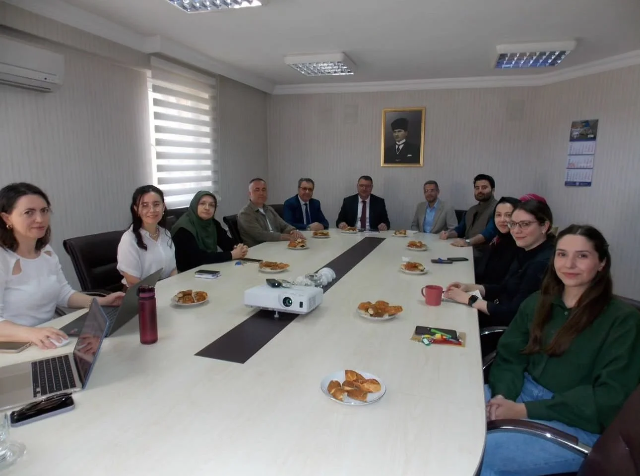 Araştırma Dekanlığı ile toplantı gerçekleştirdik.